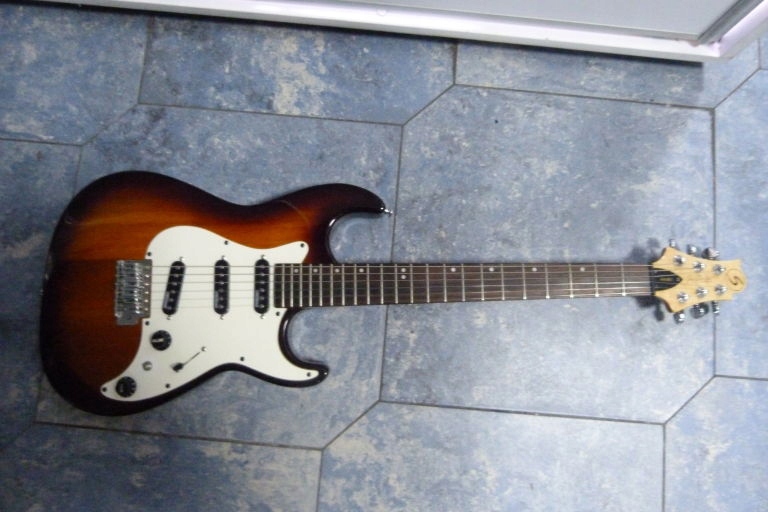 GITARA ELEKTRYCZNA SAMICK MB 2 BK