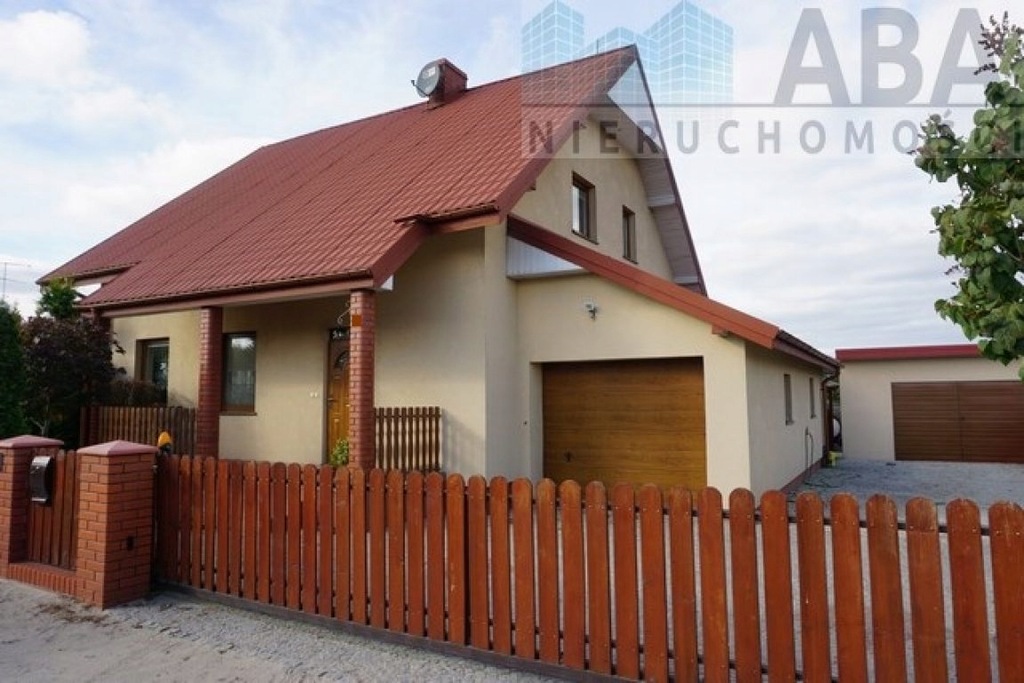 Dom, Obrzębin, Turek (gm.), Turecki (pow.), 153 m²