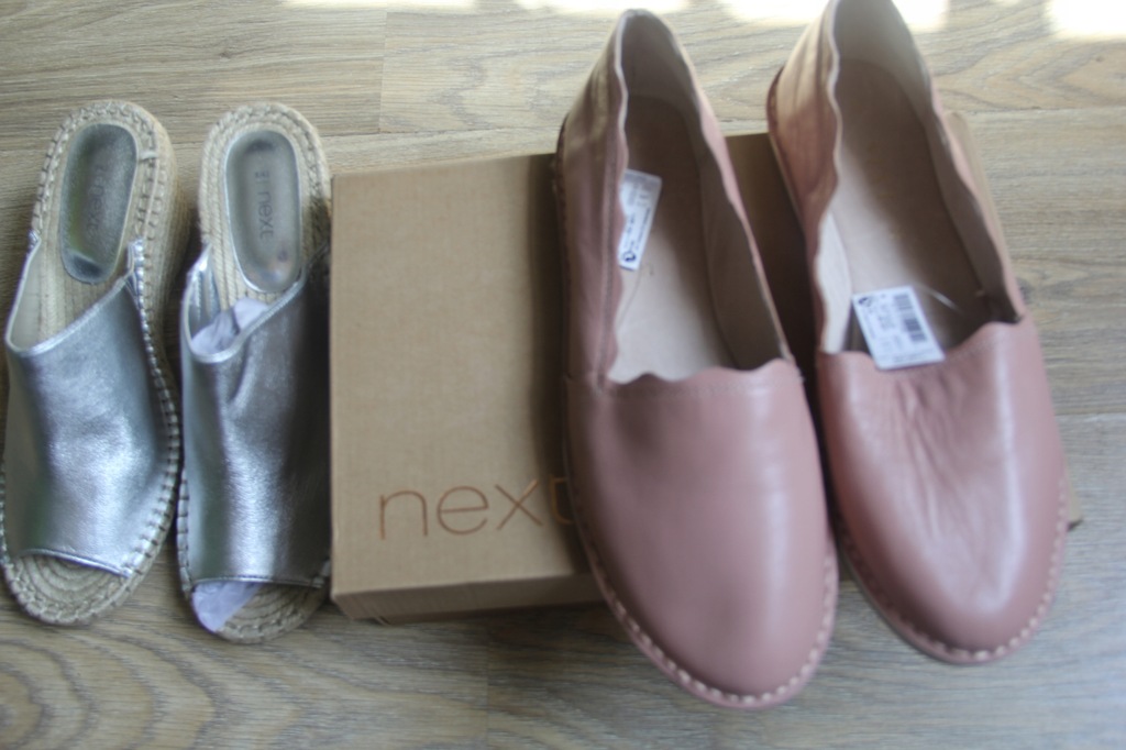"NEXT " dwie pary nowych butów