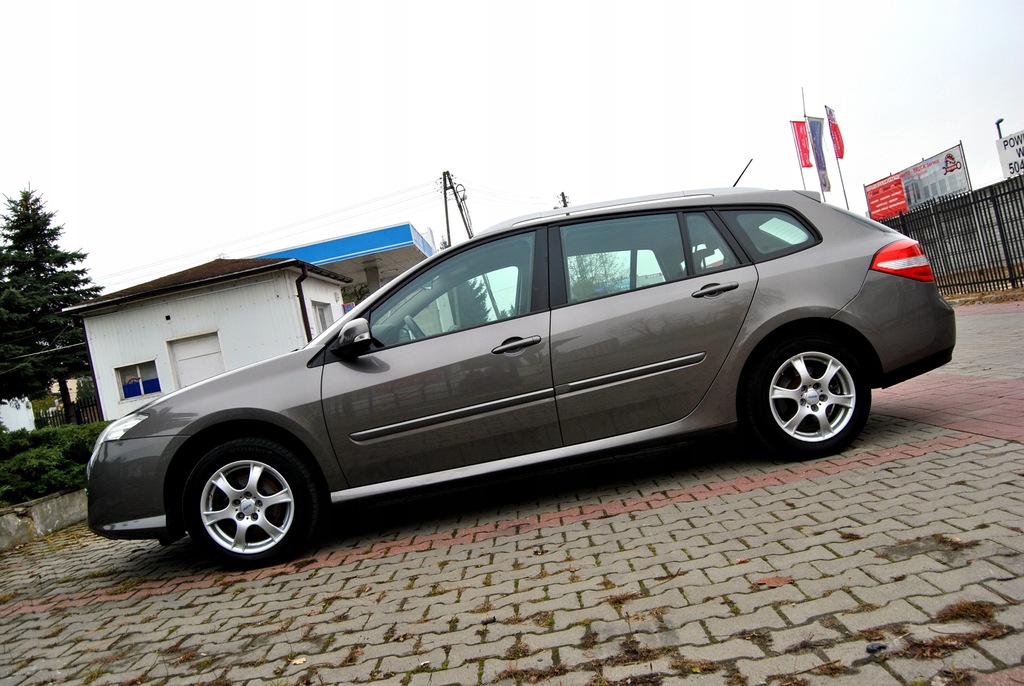 Купить Renault Laguna III Ухоженная из Мюнхена. Смотрите ВИДЕО.: отзывы, фото, характеристики в интерне-магазине Aredi.ru