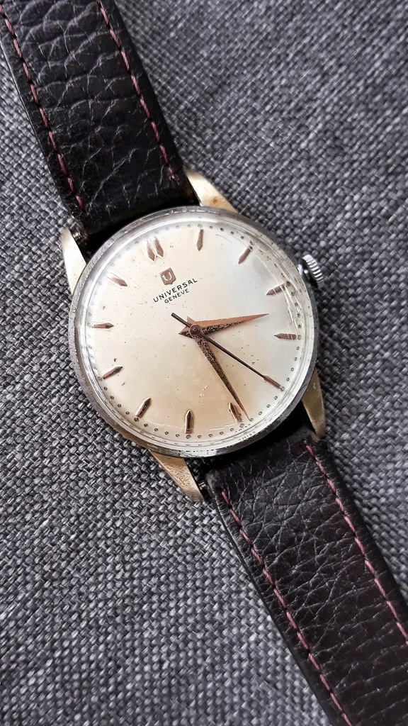 Universal geneve cal 332 hotsell