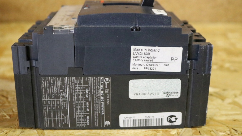 Schneider Electric NSX 250F - wyłącznik mocy - 7974309069 - oficjalne ...