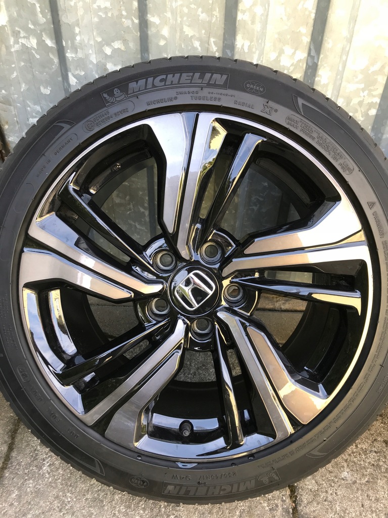 Oryginalne felgi HONDA Civic X 17 + opony Michelin