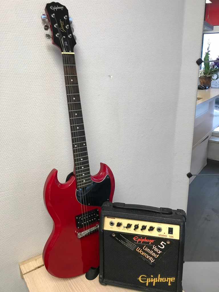 Gitara elektryczna EPIPHONE JUNIOR + piecyk Epiphone Studio 10S (M)