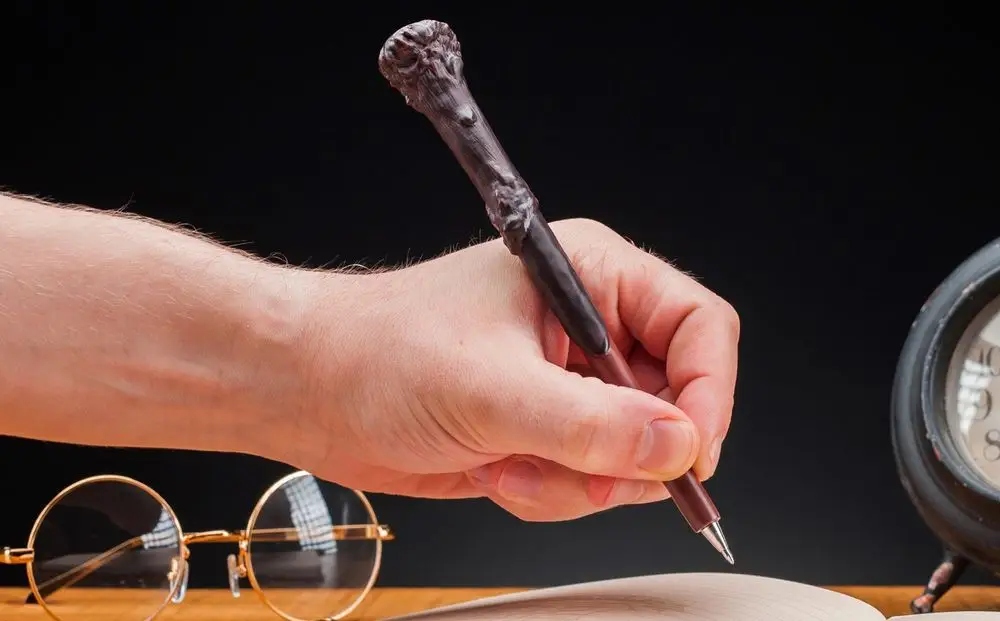 Купить Гарри Поттер - ручка-палочка MIKOLAJKA: отзывы, фото, характеристики в интерне-магазине Aredi.ru