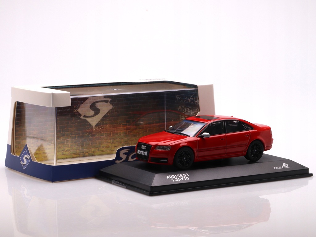 Audi S8 D3 - 2002, red Solido 1:43