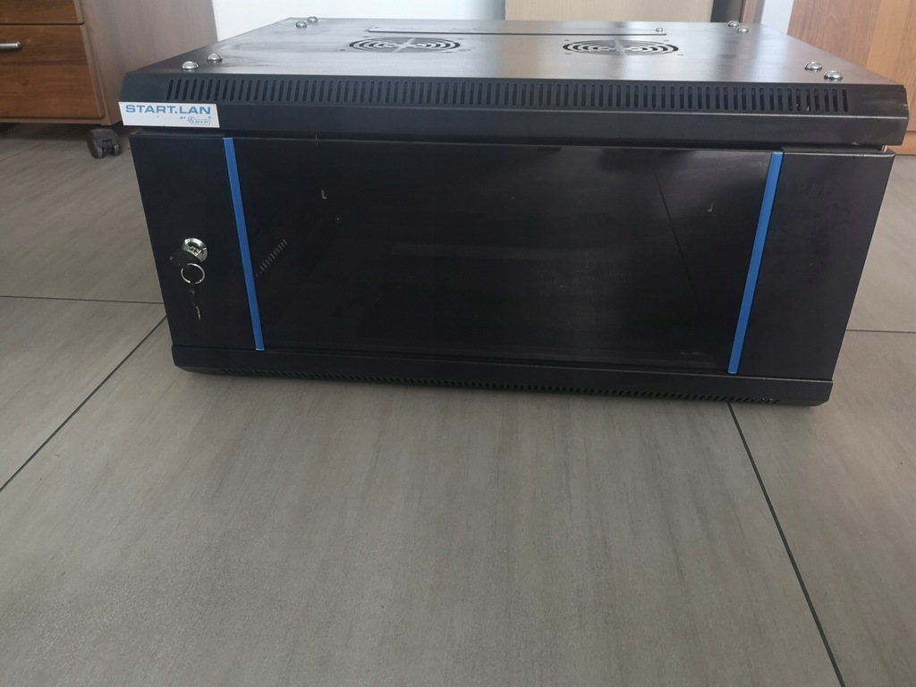 SZAFA SERWEROWA START.LAN 19" 6U/450mm drzwi