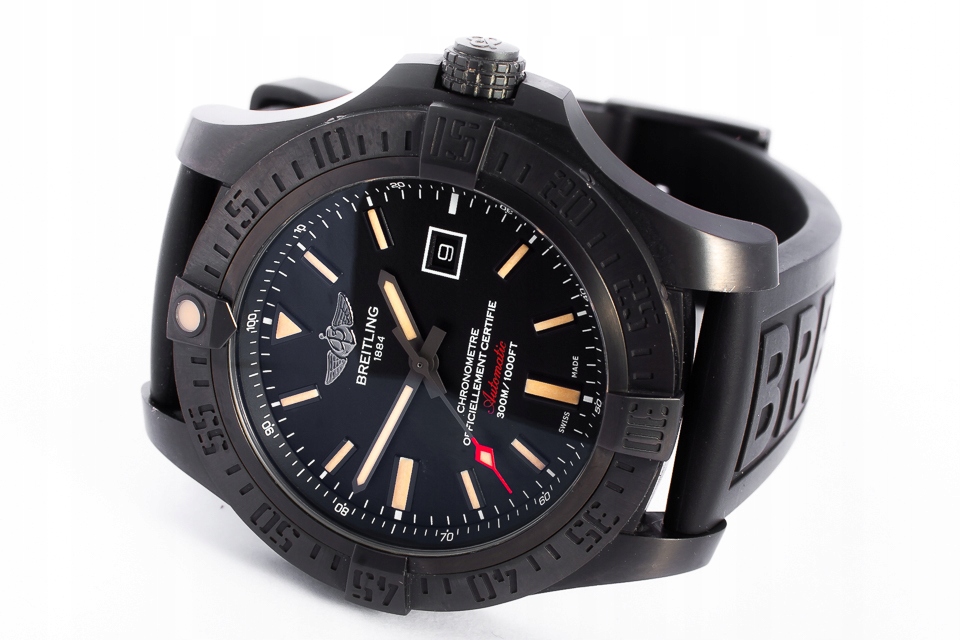 BREITLING AVENGER BLACKBIRD COSC TYTAN 48MM/KPL.