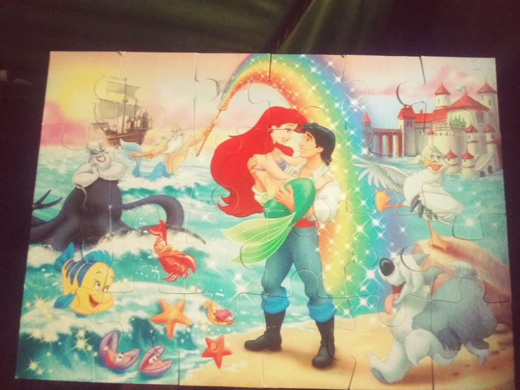 Disney Mała Syrenka Puzzle B. Duże 680 × 580 mm