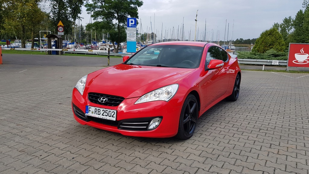 HYUNDAI GENESIS coupe 2.0 T 214 KM