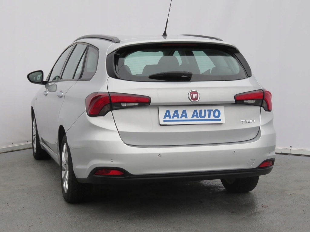 Купить Fiat Tipo 1.6 16V, Салон Польша, 1-й хозяин: отзывы, фото, характеристики в интерне-магазине Aredi.ru