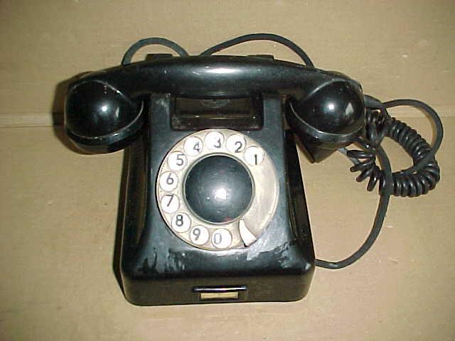 ZABYTKOWY TELEFON  PRODUKCJA RWT