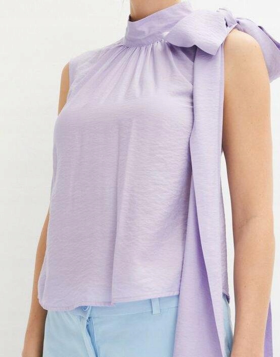 dyp BLUZKA Z OZDOBNĄ KOKARDĄ 44