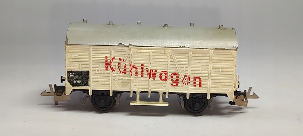 TT wagon towarowy chłodnia #T713