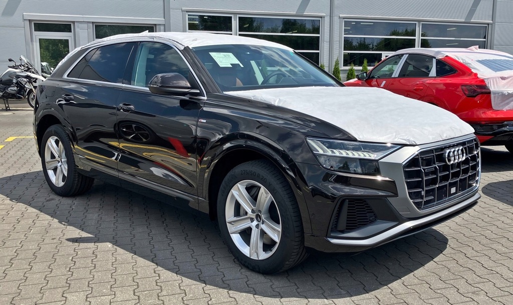 Audi Q8 Salon Polska Q8 Head Up Adaptive Air Suspe 14053386750