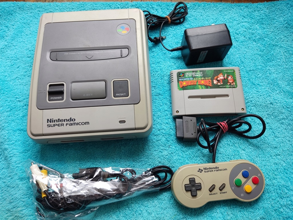 Konsola Super Famicom+pad+kable+Super Donkey Kong