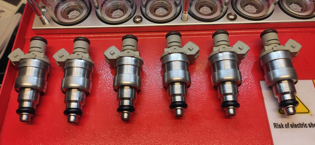 Wtryski wtryskiwacze Audi 100 A6 C4 A8 D2 2.6L 2.8L V6 Oe Audi Regenerowane