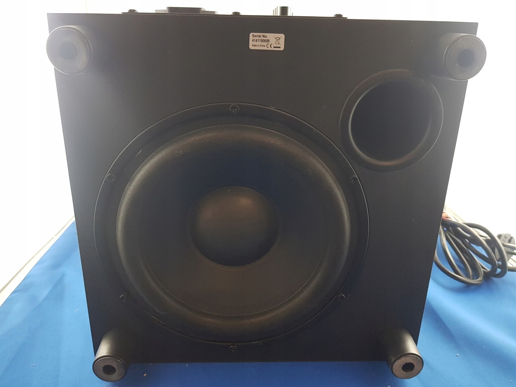 Subwoofer aktywny Jamo SUB 210 200 W czarny