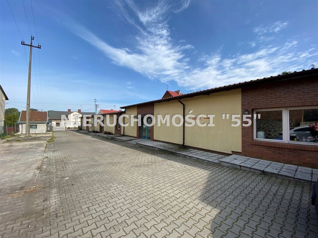 Komercyjne, Dłutów, Dłutów (gm.), 455 m²