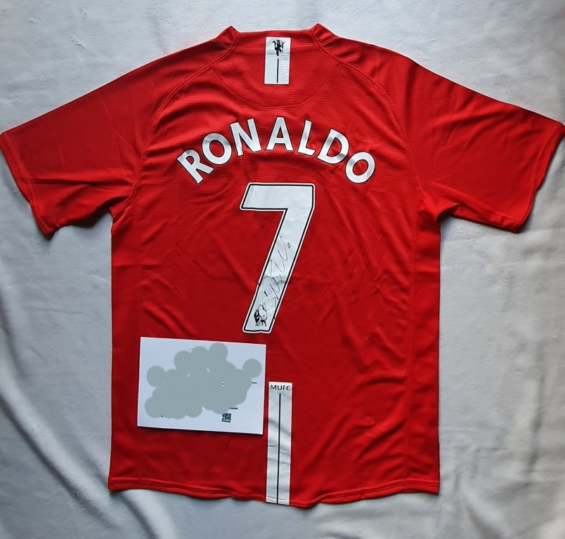 Cristiano Ronaldo - koszulka z autografem! (ZAG)