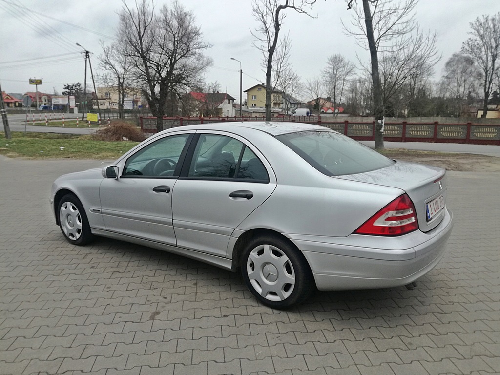 Купить Mercedes Sedan 2.2 CDI АКПП оригинал, без ржавчины: отзывы, фото, характеристики в интерне-магазине Aredi.ru