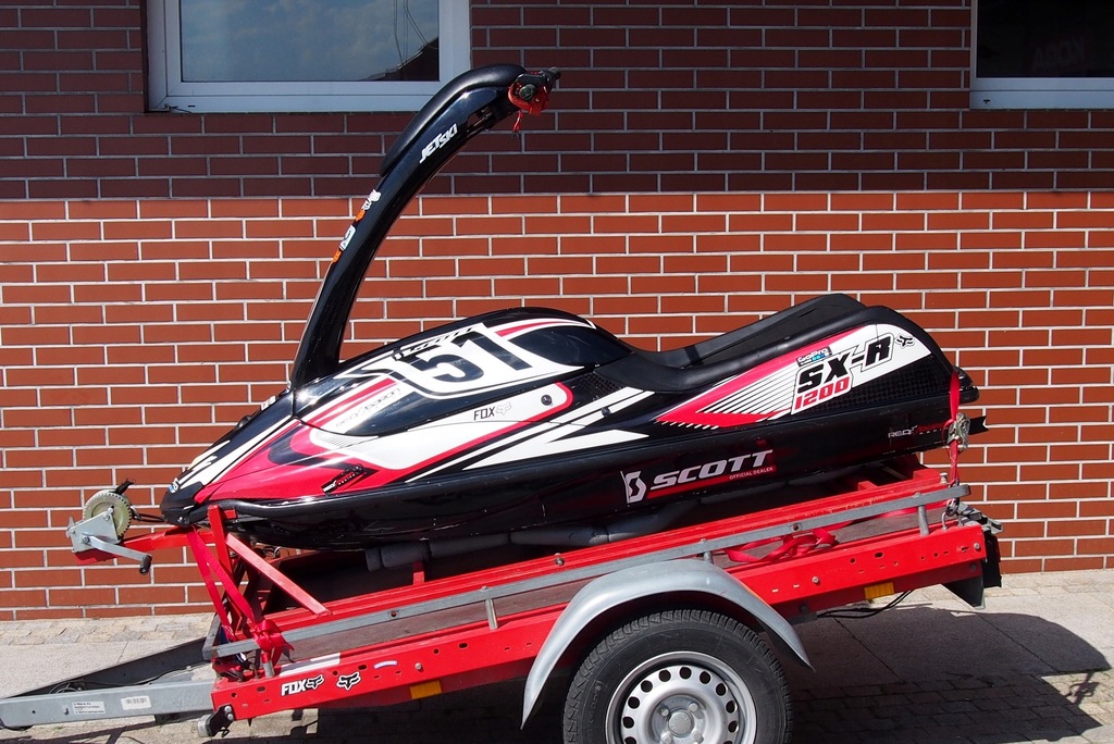 Skuter wodny Kawasaki SX-R 800 2006 rok stojący