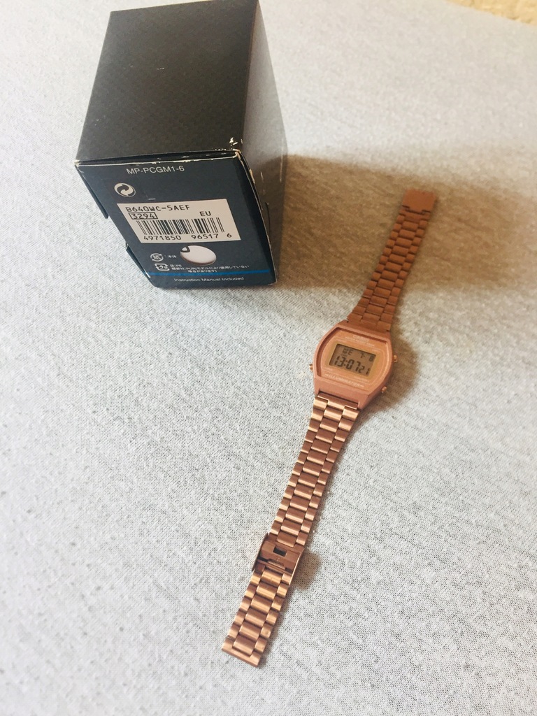 ZEGAREK DAMSKI CASIO RETRO B640WC-5AEF STAN BDB