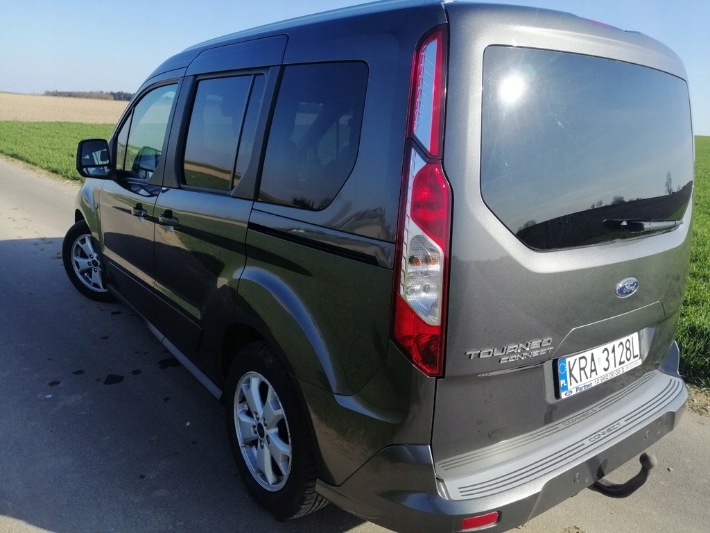 Купить FORD TOURNEO CONNECT 1.5 TDCi 120 л.с.: отзывы, фото, характеристики в интерне-магазине Aredi.ru