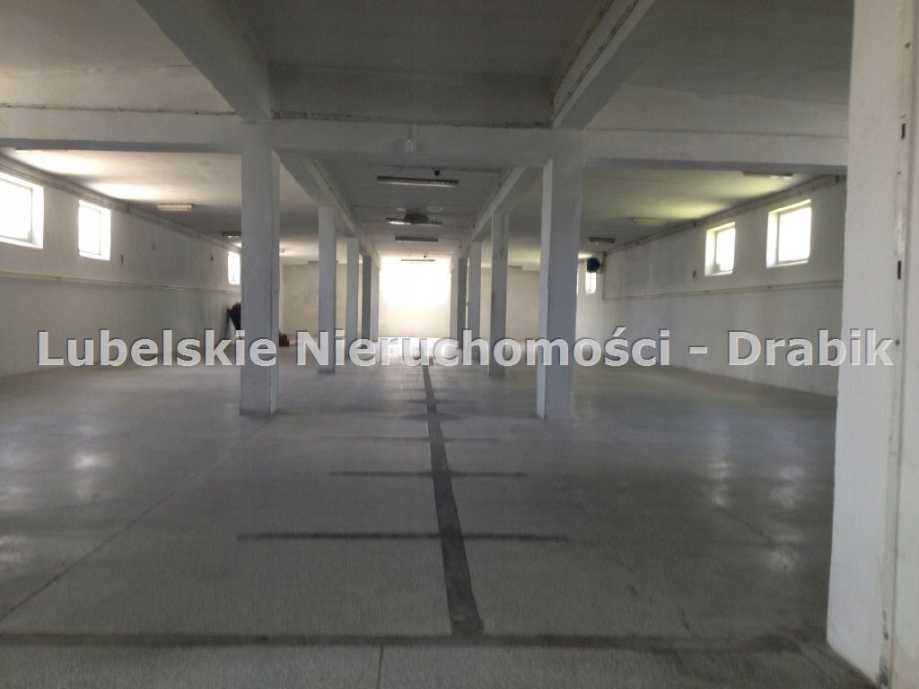 Magazyny i hale, Tomaszówka, 2000 m²