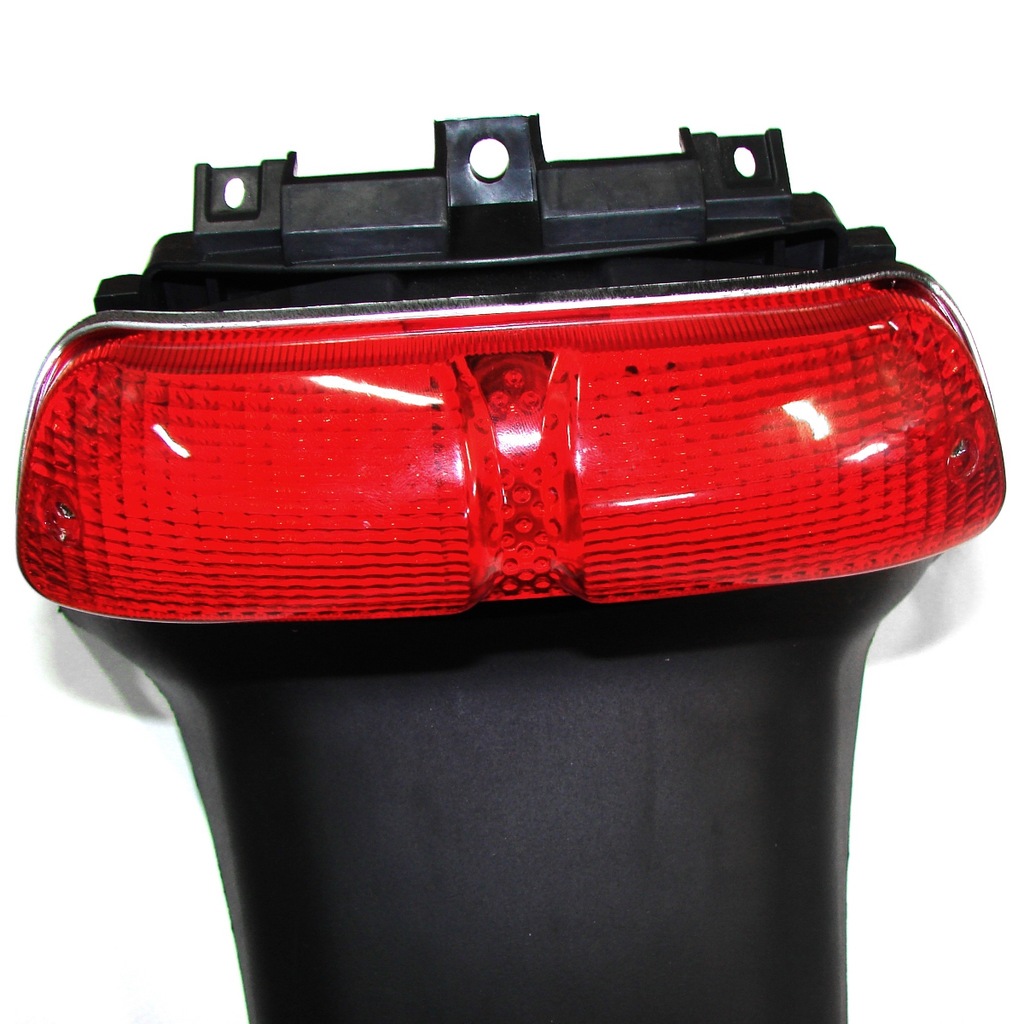 LAMPA TYLNA Z BŁOTNIKIEM PIAGGIO TYPHOON >2008 LTC000003