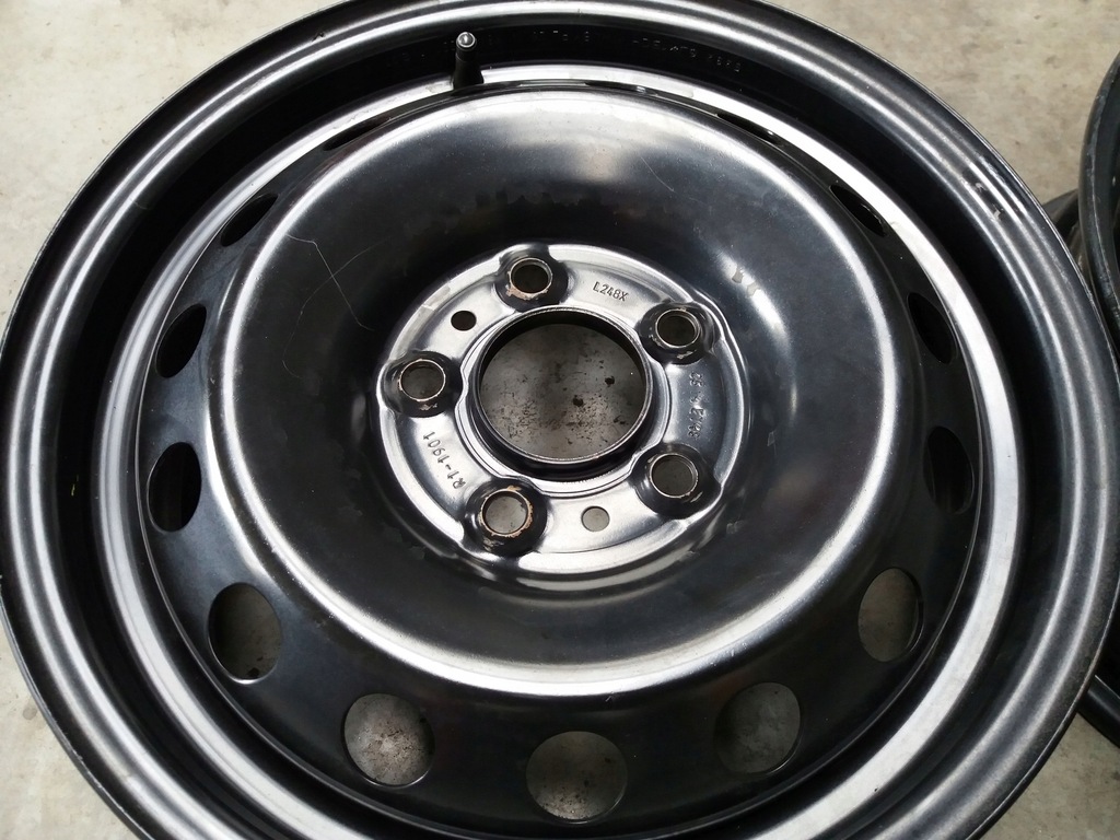 FELGI STAL 15 HYUNDAI ix20 KIA VENGA ET48 15265