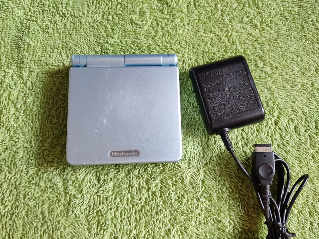 Nintendo GameBoy Advance SP