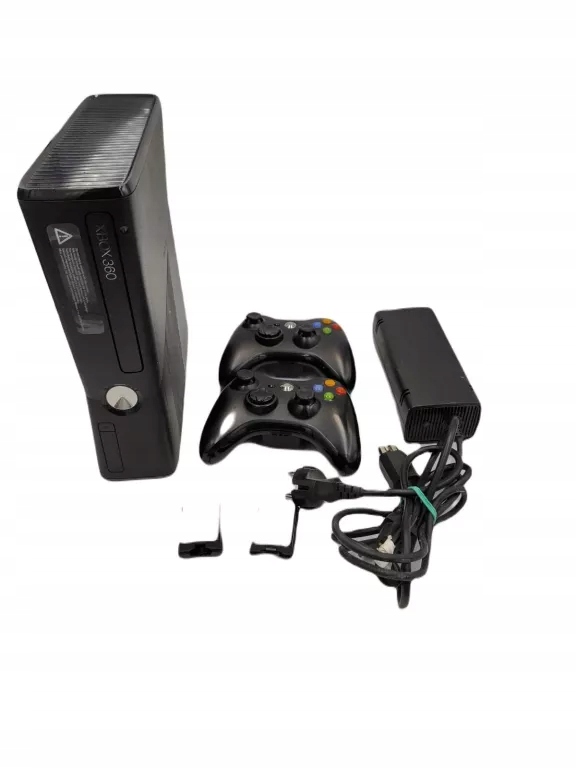 KONSOLA XBOX 360 E 4GB / 2 PADY/ KINECT