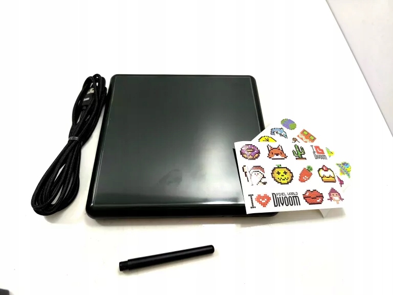 DIVOOM PIXOO CYFROWA RAMKA 8.6 CALA LCD APLIKACJA