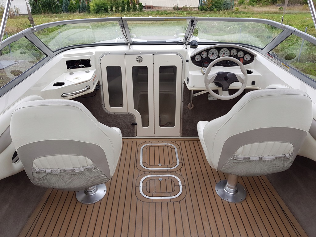 Купить Лодзь Stingray 195CX Моторная лодка с кабиной 3.0 Volvo: отзывы, фото, характеристики в интерне-магазине Aredi.ru
