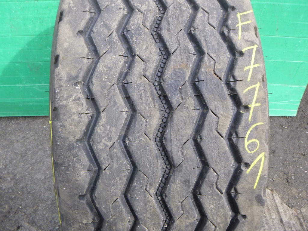 【Yeltsin】 Prinx (Chengshan) CC901 275/70R22.5 0735745675083 za 1000.00