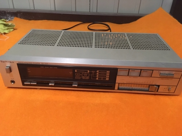 Wzmacniacz Technics SU-Z55