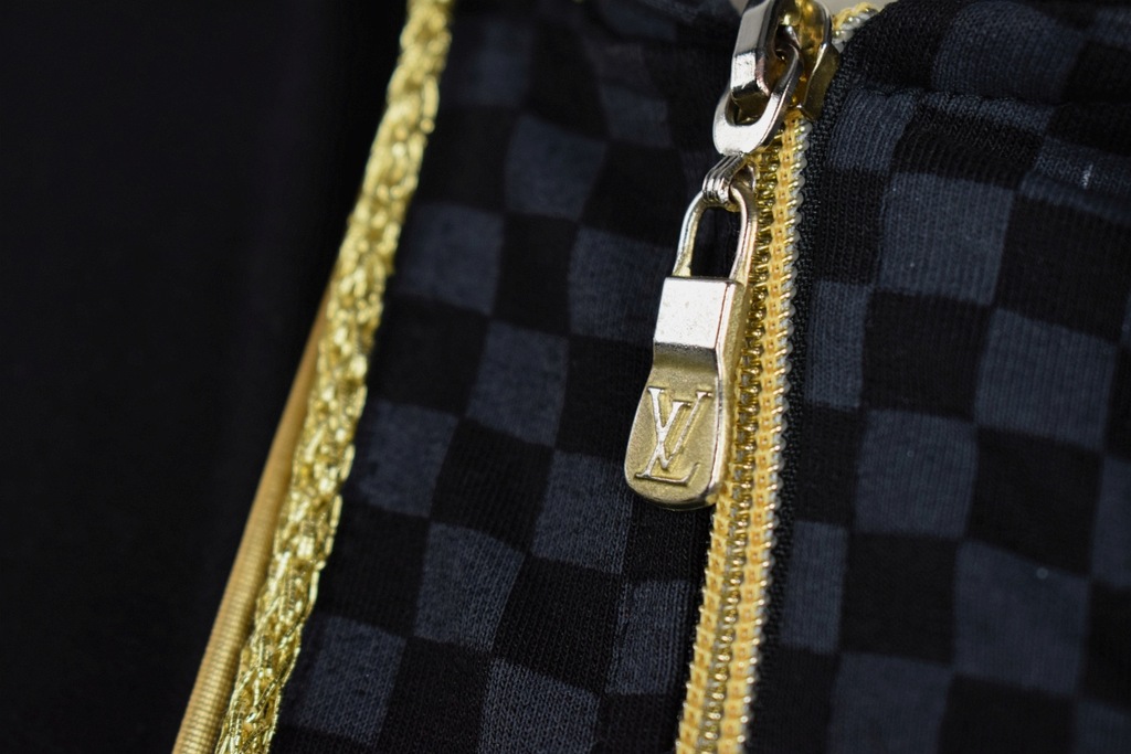Świetna bluza Louis Vuitton rozm.XXL - 11408014030 - oficjalne archiwum  Allegro