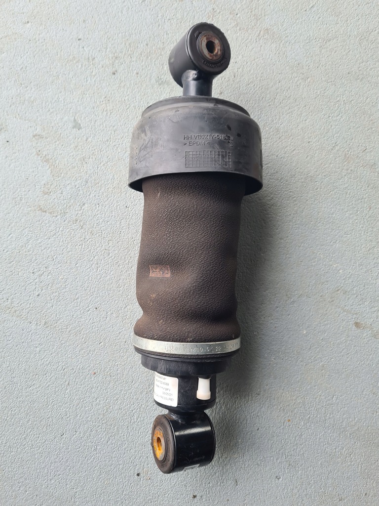 PODUSZKA AMORTYZATOR KABINY MAN TG3 TGX E6 - 14222015900