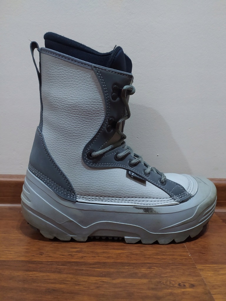 EXTREME Buty snowboardowe roz. 38, 24,5CM