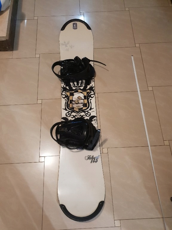 Deska snowboardowa Salomon 144