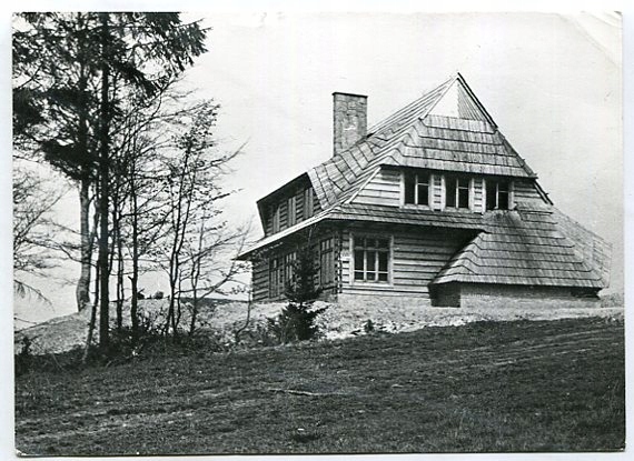 BESKID SĄDECKI - WIERCHOMLA :: Schronisko - Bacówka PTTK