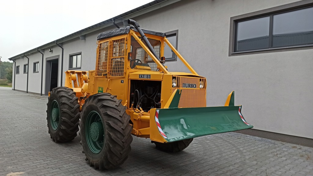 CIĄGNIK LEŚNY LKT 81 TURBO CIĄGNIK ZRYWKOWY LKT81T