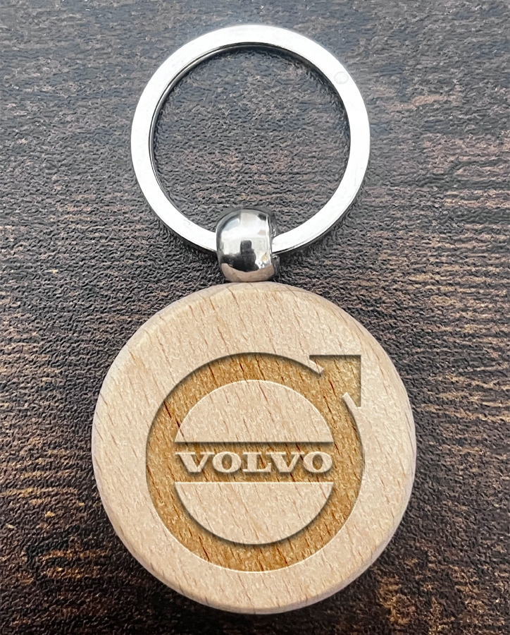 Drewniany brelok Volvo