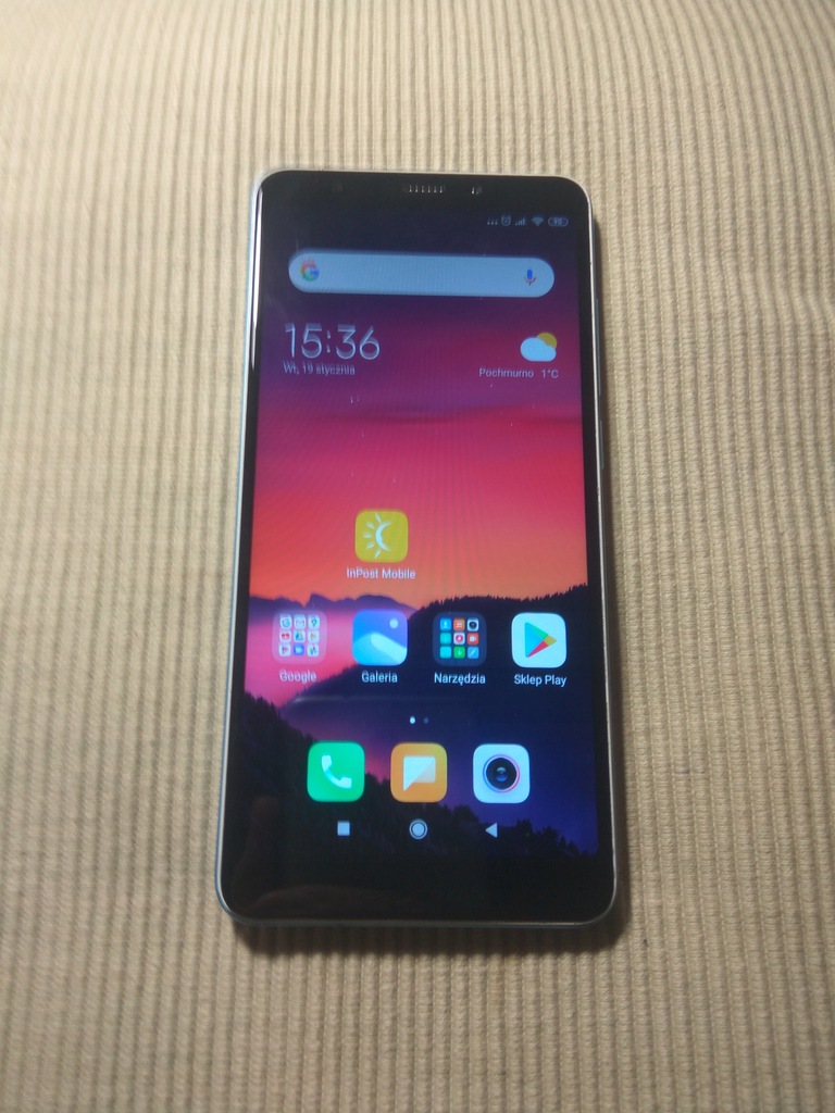 Smartfon Xiaomi Redmi 5, 32/3 GB, ekran 5,7”, dual