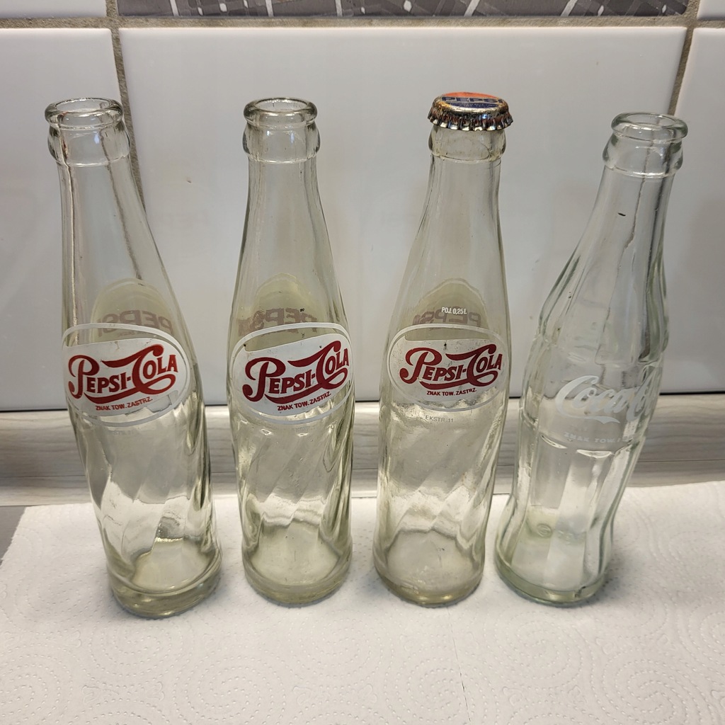 STARE BUTELKI PEPSI COLA jedna i ORYGINALNY KAPSEL i COCA COLA z PRL 4 szt