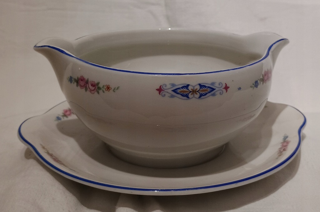 UŻYWANA SOSJERKA PORCELANA CHODAU BOHEMIA 17,5CM Z NIEMIEC