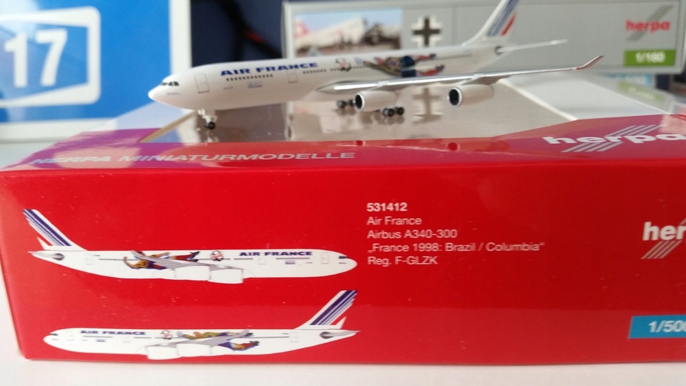 Купить 1:500 Airbus A340-300 Air France Франция 1998 г. Herpa: отзывы, фото, характеристики в интерне-магазине Aredi.ru