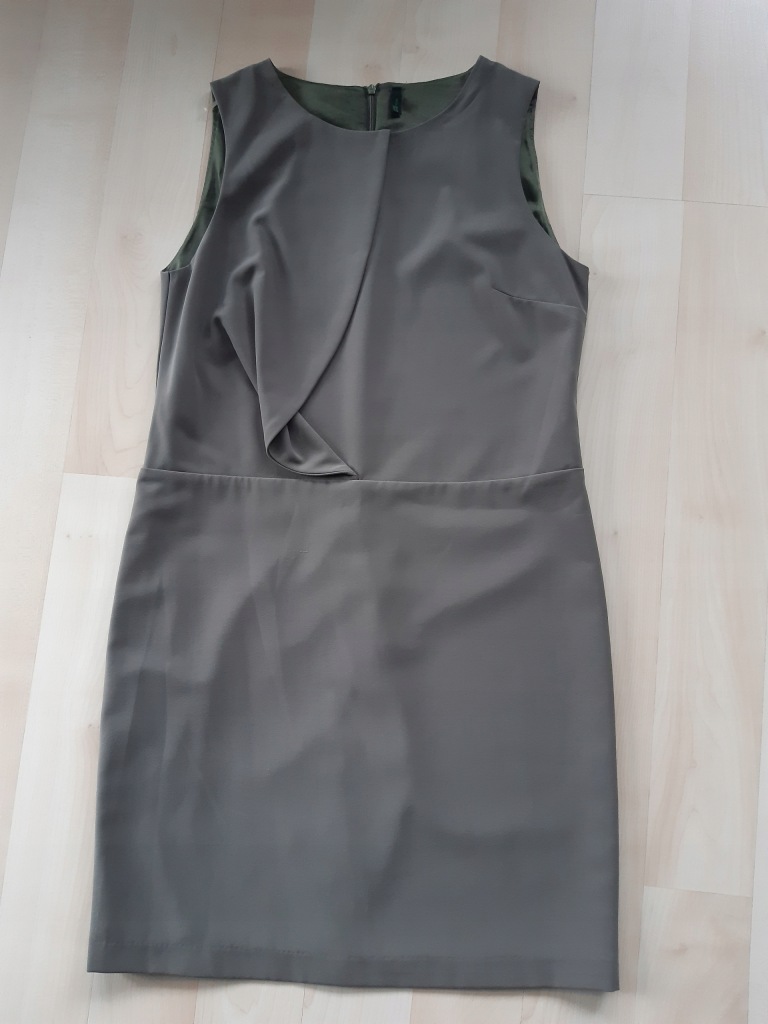 BENETTON prosta sukienka khaki r.S