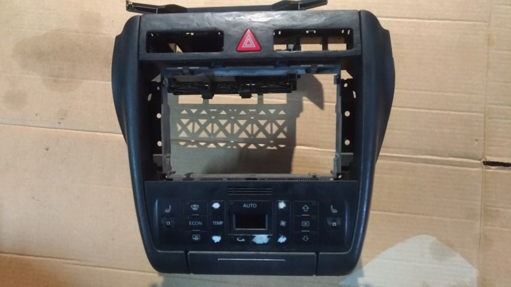 KOSZ RAMKA 2DIN DUZE RADIO AUDI A3 8L LIFT KLIMATR